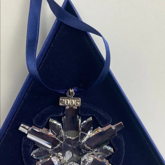 NWB Swarovski 2006 Crystal Snowflake Christmas Ornament New - Picture 5 of 12